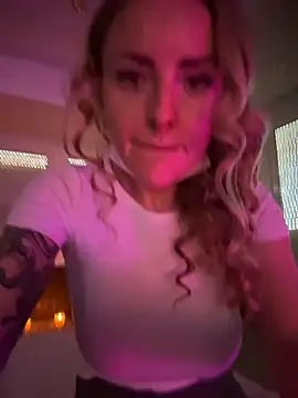 EmaSalis online show from March 2026 09:04:01 AM