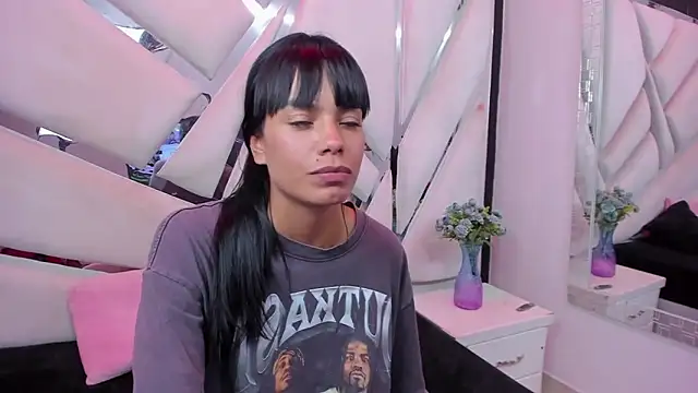 kylie seex online show from June 2026 04:04:02 AM