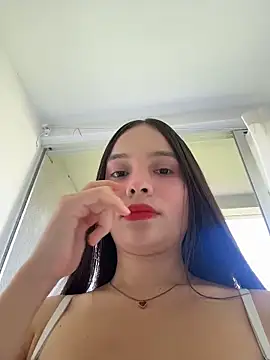 MiaJacksonn online show from May 2026 03:28:02 PM