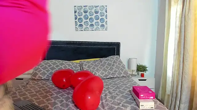 ZulyMichels online show from February 2026 12:20:01 PM