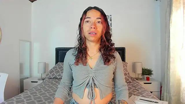 ZulyMichels online show from April 2026 12:16:02 PM