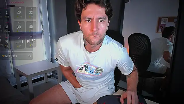 HonestAndrew online show from October 2025 08:04:02 AM