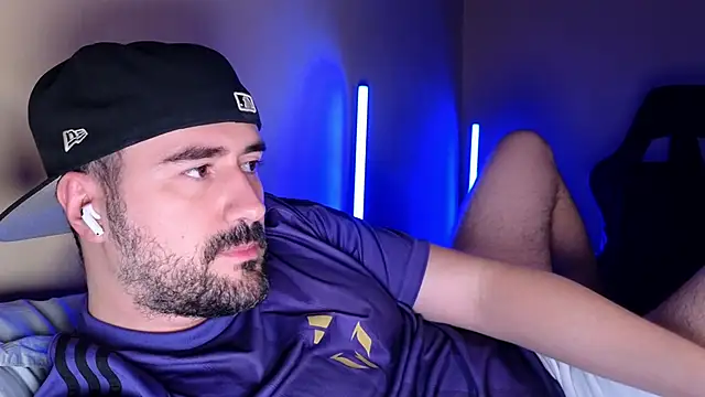 DominantTheo online show from April 2026 03:24:01 AM