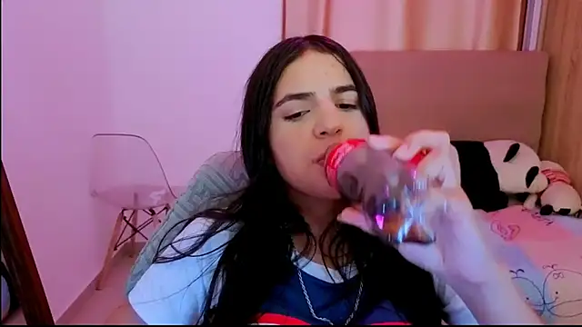  elenna online show from April 2026 06:12:02 PM