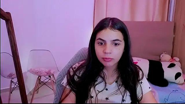  elenna online show from April 2026 06:23:01 PM