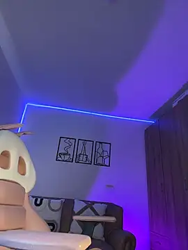 Snapshot of gabriela_r chatting on April 2026 02:07:01 PM gabriela r online show from April 2026 02:07:01 PM