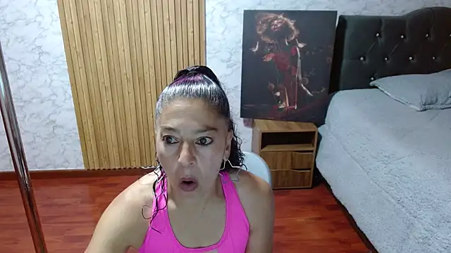 Anitta muscle online show from April 2026 08:57:01 PM