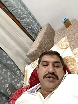 Amandev7 online show from June 2026 04:29:01 PM