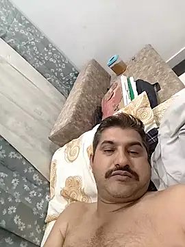 Amandev7 online show from June 2026 05:02:02 PM