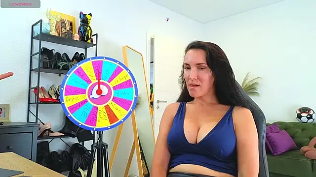 EvaKeks online show from July 2026 05:42:02 PM