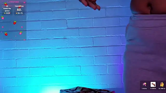 louise nails online show from April 2026 12:44:02 PM