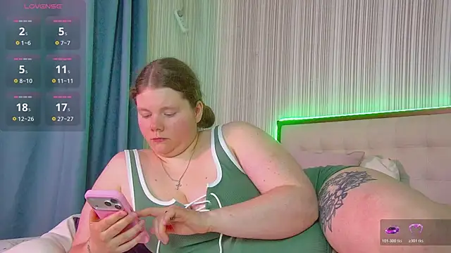 Snapshot of RubyValen chatting on July 2026 01:23:02 AM RubyValen online show from July 2026 01:23:02 AM