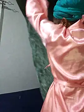 Shaniko89 online show from April 2026 02:17:01 AM