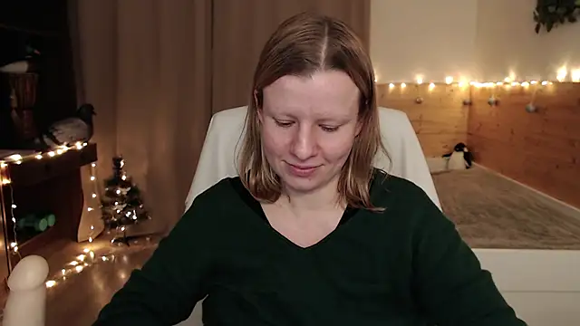 Snapshot of Exponent_5 chatting on December 2024 02:33:01 AM Exponent 5 online show from December 2024 02:33:01 AM