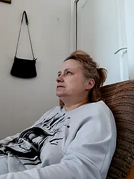 She-devilx online show from April 2026 12:32:01 PM