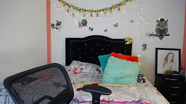 naughty girl 4u online show from March 2025 11:05:01 PM