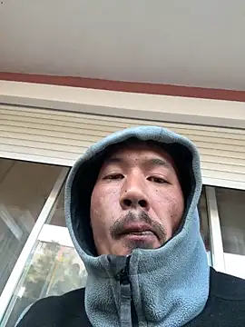 juniiorre online show from March 2026 05:12:02 PM