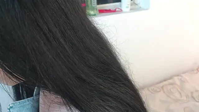 adriscute online show from February 2025 03:11:01 AM