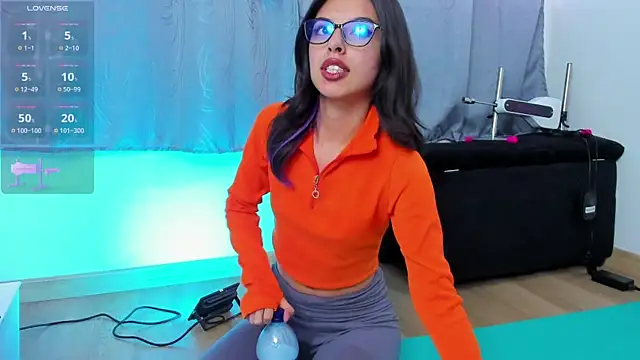 NanaRott online show from February 2025 09:48:02 PM