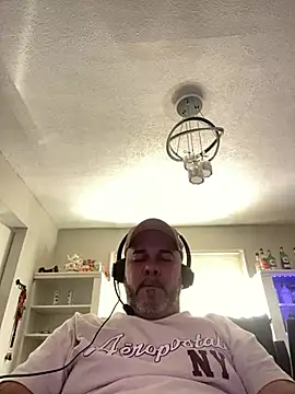 Cristian-Brayan online show from April 2026 02:50:01 PM