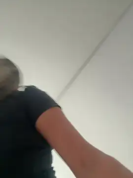 gabiTetas online show from April 2026 08:01:02 PM