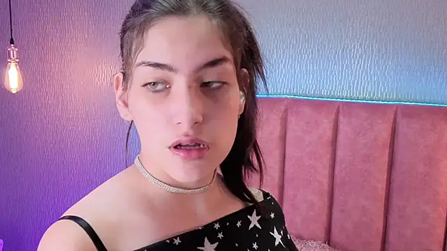 Alexa Thaylor  online show from January 2026 03:27:02 PM