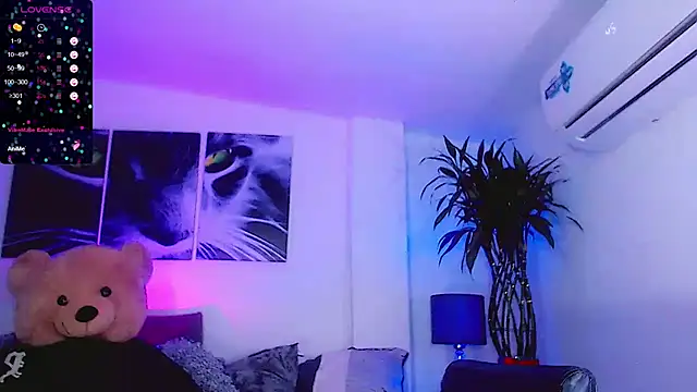 Sophiesweet5 online show from March 2026 07:13:02 AM