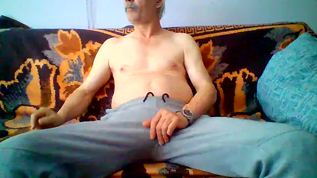 Snapshot of cumloverboyxx69 chatting on April 2026 12:29:02 PM cumloverboyxx69 online show from April 2026 12:29:02 PM