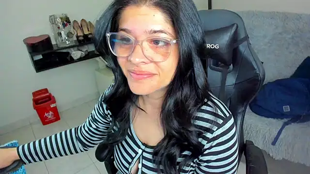 BellaFlaming online show from March 2026 10:40:01 AM