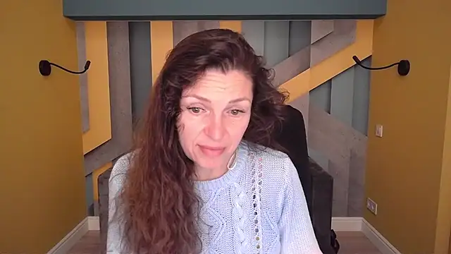 Snapshot of EllaLong chatting on May 2026 11:27:01 AM EllaLong online show from May 2026 11:27:01 AM