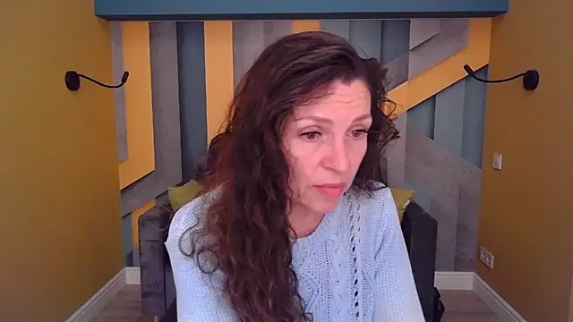 Snapshot of EllaLong chatting on May 2026 11:29:02 AM EllaLong online show from May 2026 11:29:02 AM