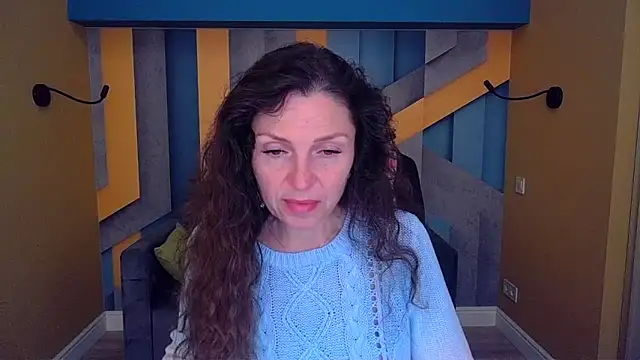 Snapshot of EllaLong chatting on May 2026 11:29:01 AM EllaLong online show from May 2026 11:29:01 AM