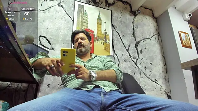 Maxi TheBigDaddy online show from December 2025 11:56:01 PM