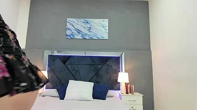 Lauralove 69 online show from January 2026 09:06:02 PM