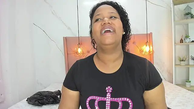 Belle Brunette online show from April 2026 12:54:01 PM