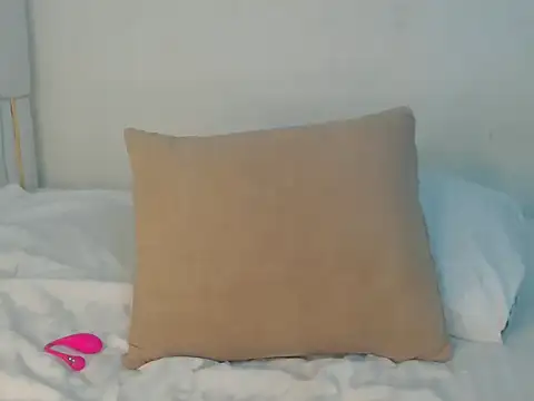 wetmypants online show from April 2026 08:10:02 PM