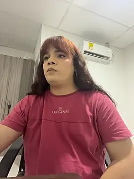 Violetacam 05 online show from October 2025 06:32:01 AM