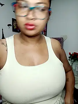 Snapshot of chalohott chatting on June 2026 10:35:01 AM chalohott online show from June 2026 10:35:01 AM