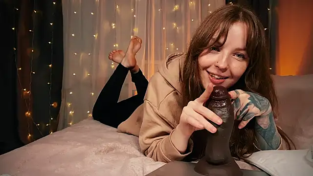 Pi-x-ie online show from October 2025 02:40:01 PM