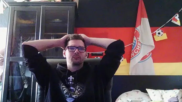 Die-geile-Sau online show from March 2026 01:26:02 PM