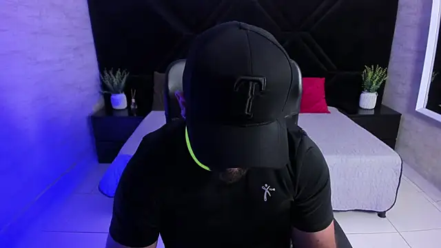 jhon bear03 online show from July 2026 11:35:01 AM