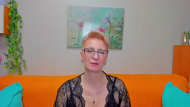 Snapshot of iamyourdream89 chatting on April 2026 12:53:02 PM iamyourdream89 online show from April 2026 12:53:02 PM