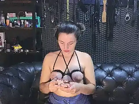 kimberly swan online show from December 2024 04:17:01 PM