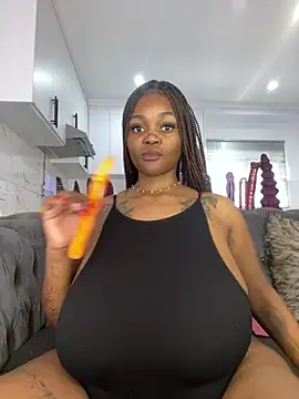 Snapshot of Yung-Missy chatting on July 2026 09:37:02 AM Yung-Missy online show from July 2026 09:37:02 AM