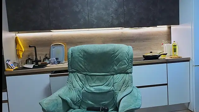 Katniss K online show from April 2026 05:01:02 AM