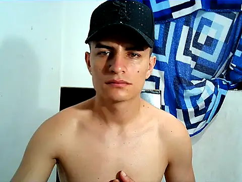 Snapshot of SHAT_SEX chatting on November 2025 02:39:01 PM SHAT SEX online show from November 2025 02:39:01 PM