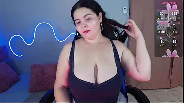 GiordanaPinoo online show from July 2026 11:00:01 PM
