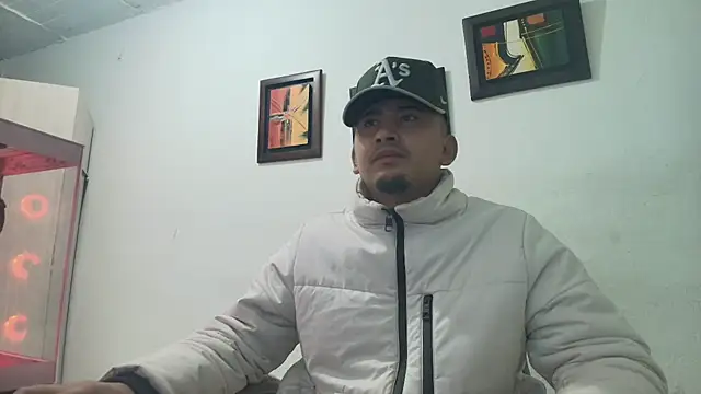 myke andrade online show from November 2025 03:41:01 AM