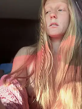 Snapshot of GoldenFlameGoddess chatting on July 2026 02:32:01 PM GoldenFlameGoddess online show from July 2026 02:32:01 PM