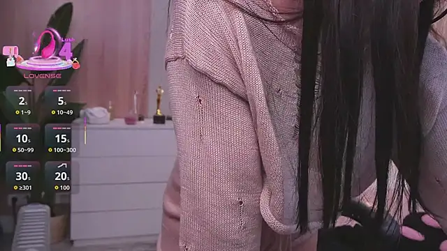 Molly Jons online show from February 2026 01:06:01 AM